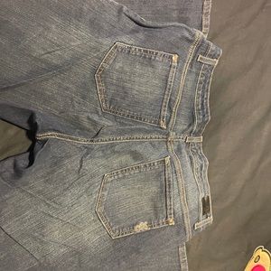 Jessica Simpson rockin curvy boot cut jeans